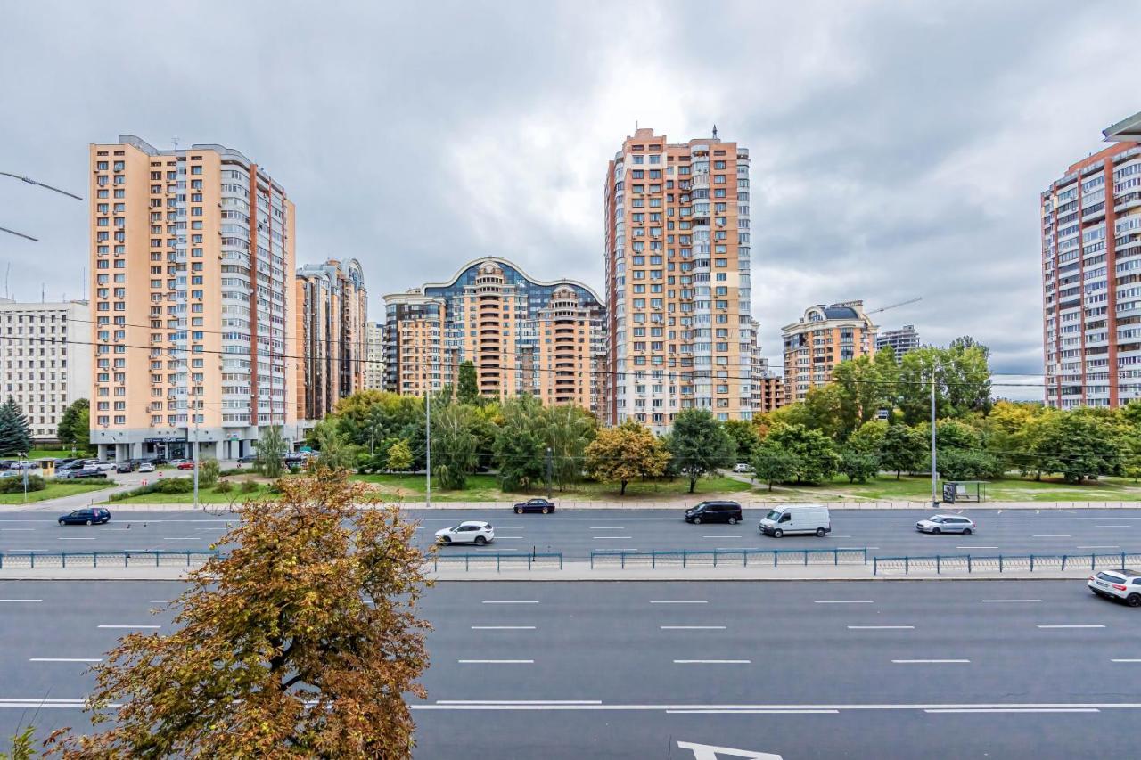 We'Reinkiev Near Pecherska Metro Station. 外观 照片